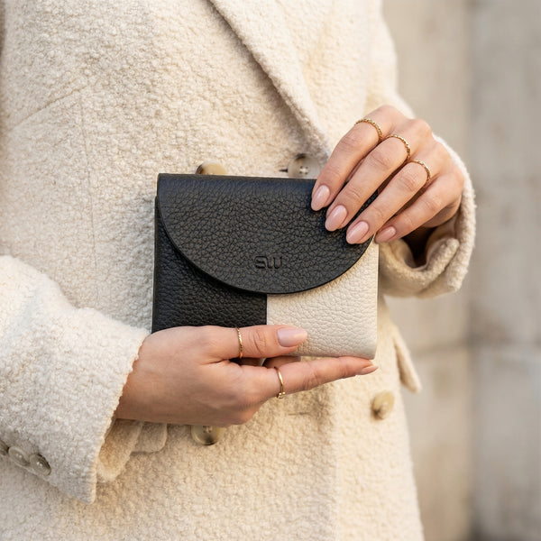 Queen Magnetic Wallet