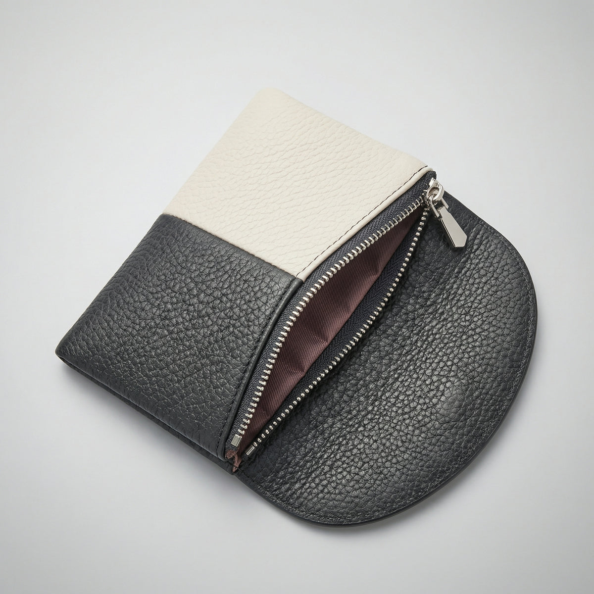 Queen Magnetic Wallet